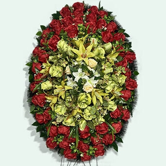 Венок из искусственных цветов